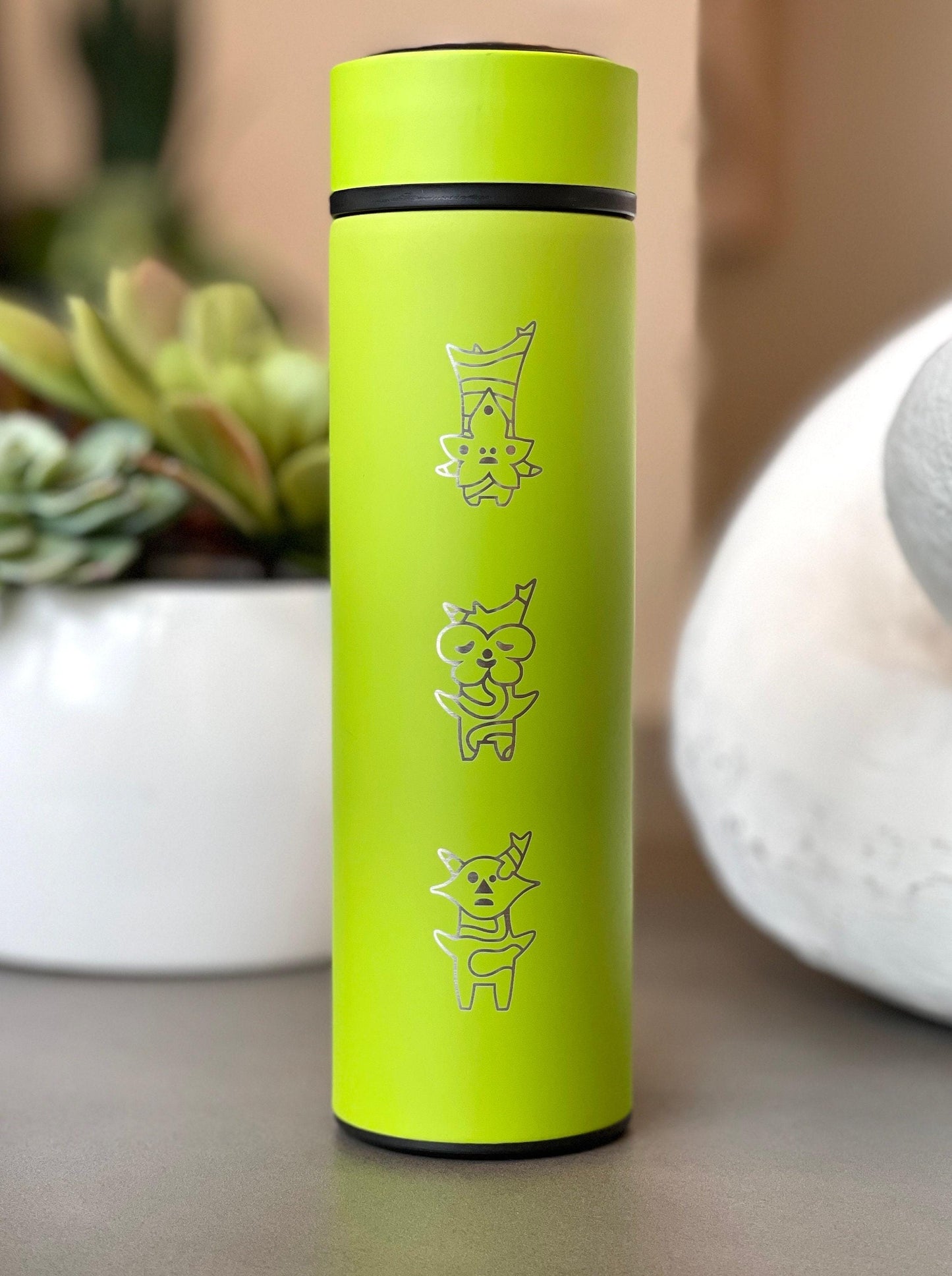 Korok Coffee Tumbler Tea Infuser Travel Mug, Legend of Zelda Breath of the Wild Water Bottle, Leaf Mask Kokiri Forest Cute Gamer Gift