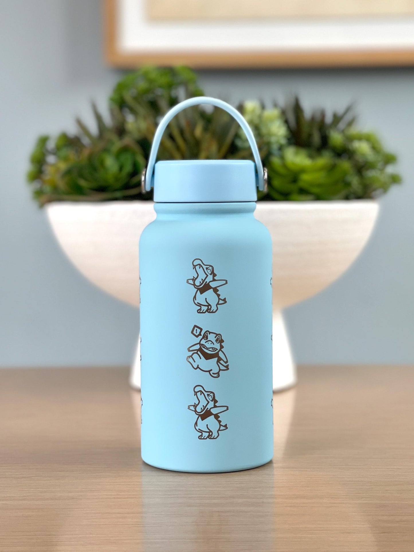 Cute Totodile Water Bottle Engraved Coffee Tumbler with Mystery Dungeon Scarf, Johto Starter Waterbottle Travel Mug, Anime Fan Birthday Gift
