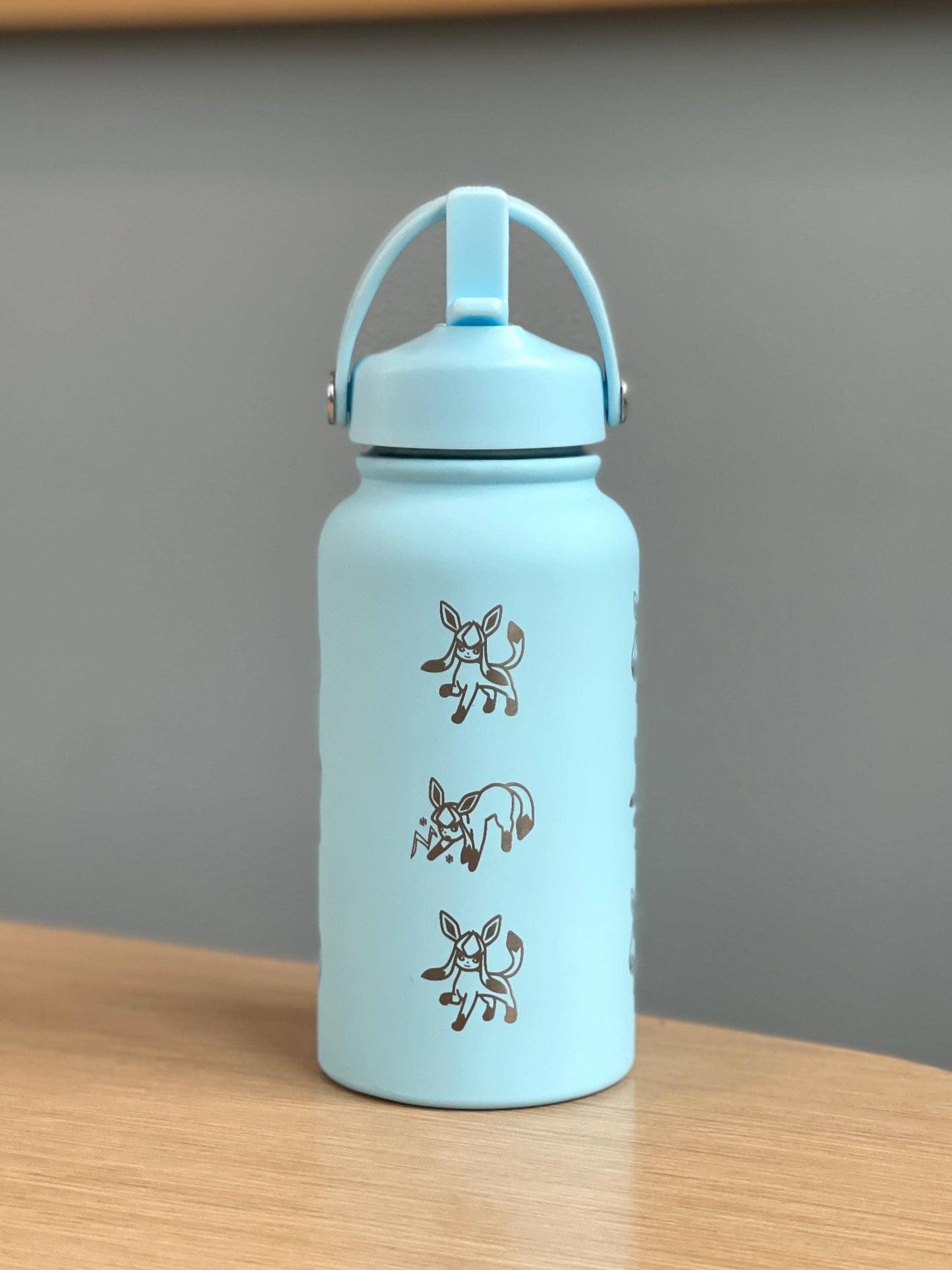 Glaceon Water Bottle Engraved Coffee Tumbler with Ice Beam Glaceon & Unite Costume Waterbottle, Eeveelution Anime Fan Anniversary Gift