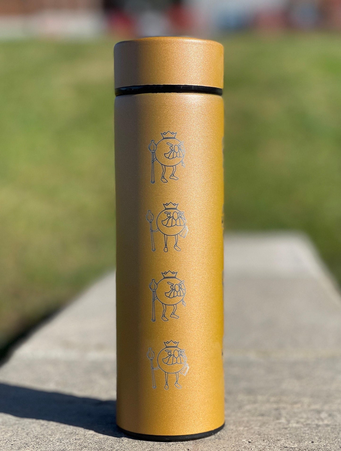 Overcooked Tumbler “Onion King and Kevin the Dog” with Tea Infuser, Cooking Game Coffee Travel Mug, Cute Gamer Water Bottle Birthday Gift