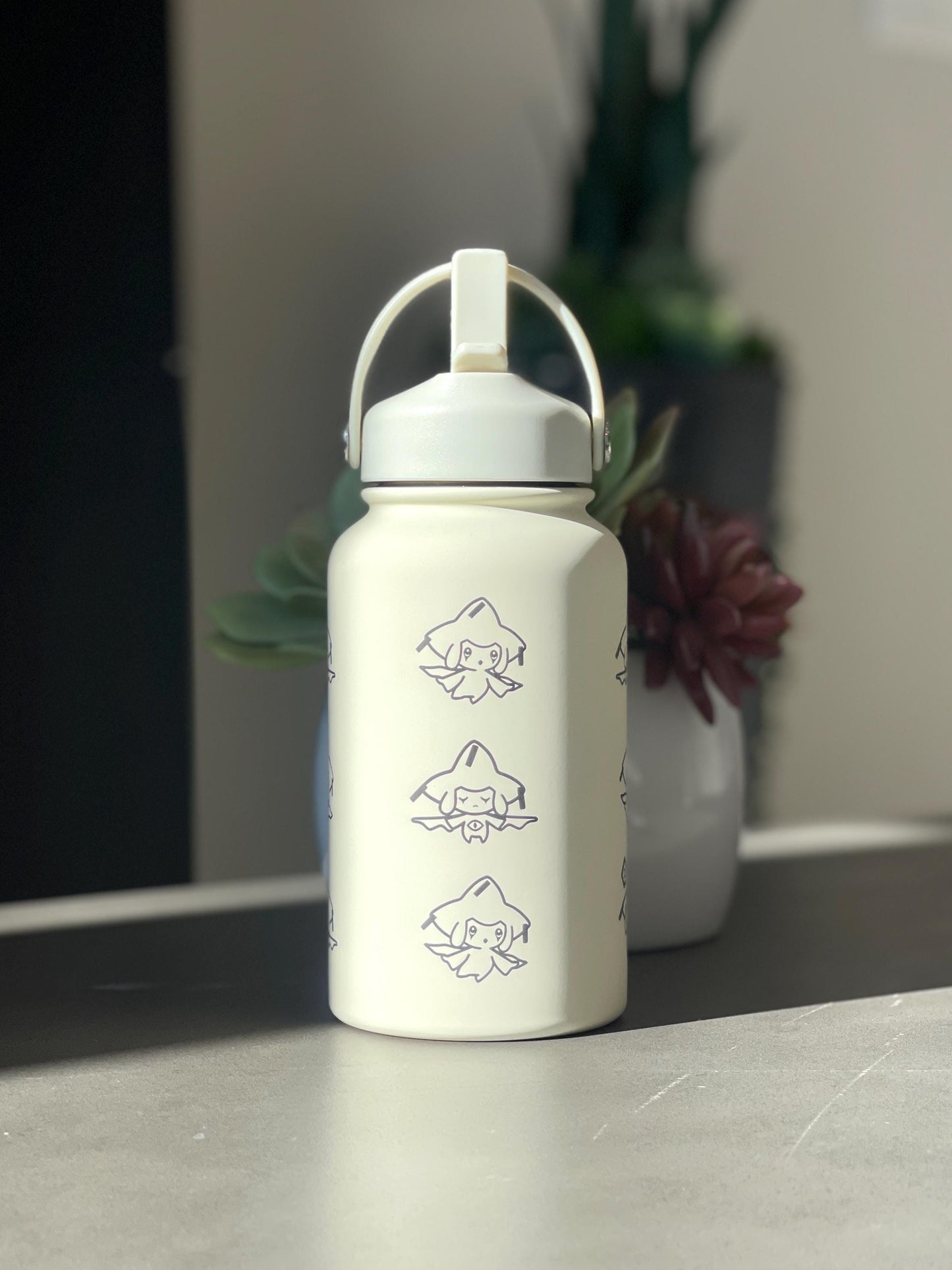 Jirachi Water Bottle Engraved Coffee Tumbler with Sleeping & Apple Jirachi, Hoenn Mythical Waterbottle Travel Mug Anime Fan Birthday Gift