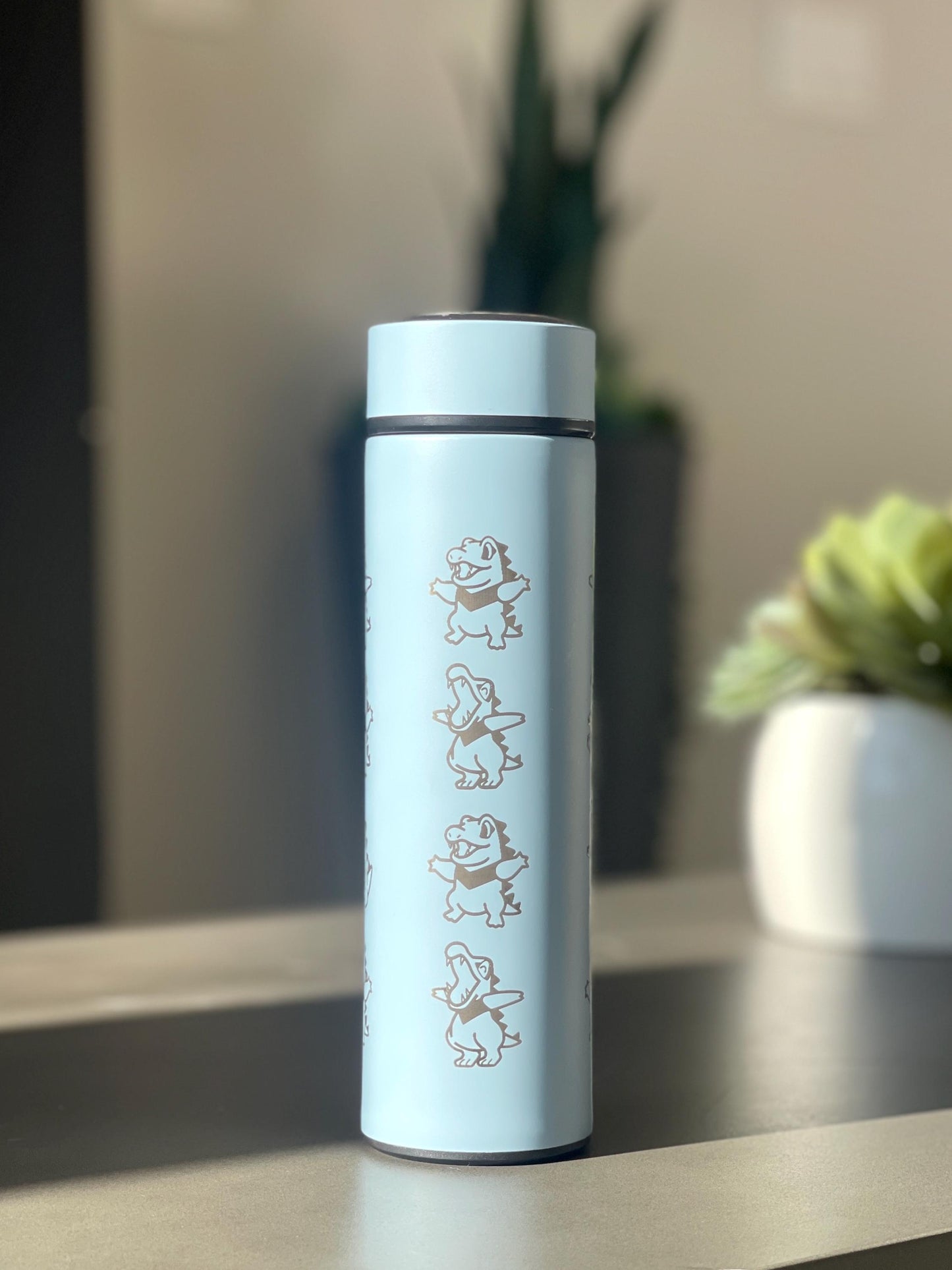 Totodile Coffee Tumbler, Engraved Water Bottle with Tea Infuser, Mystery Dungeon Scarf, Johto Legends ZA Starter Flask Anniversary Gift