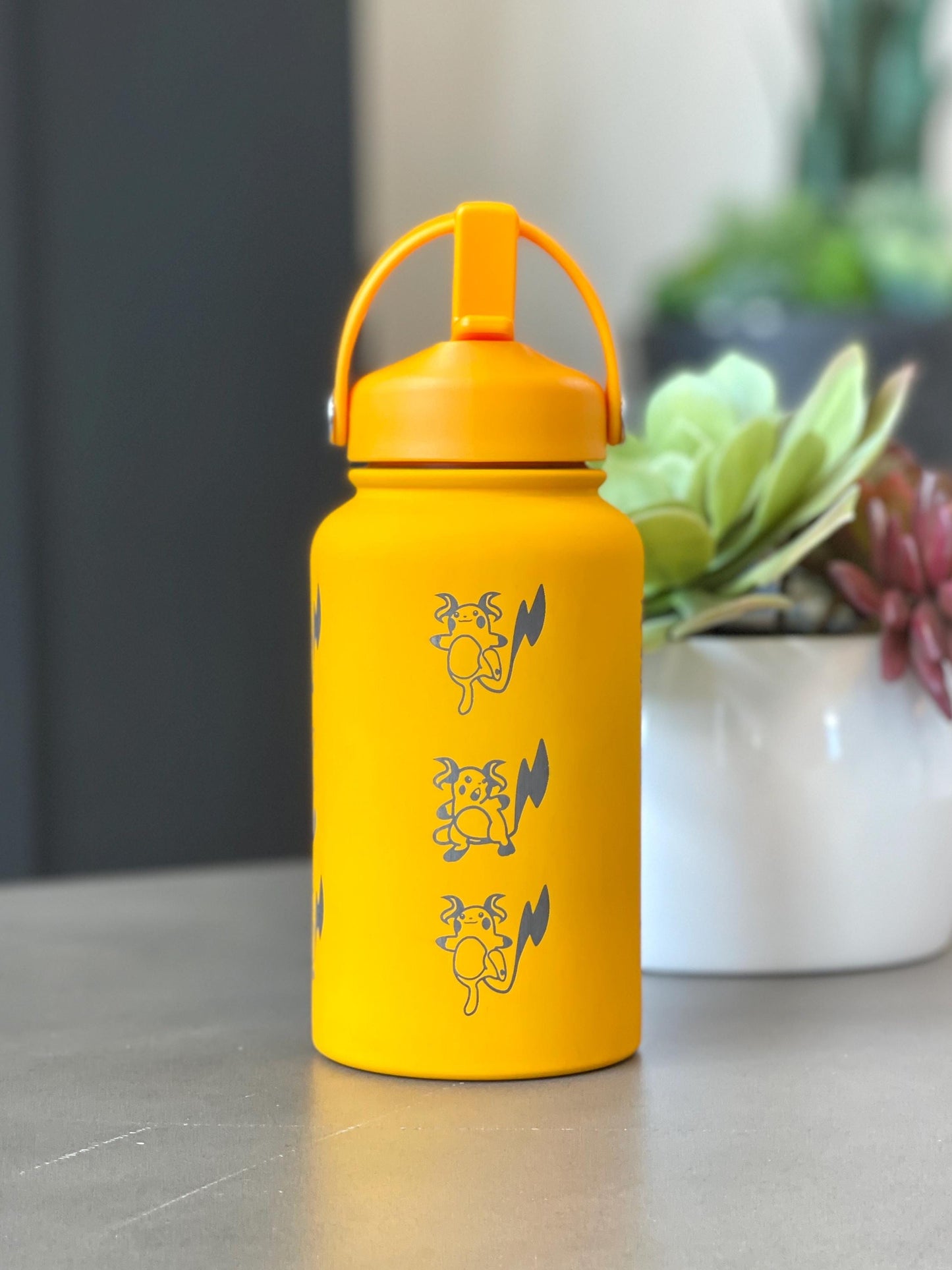 Raichu Water Bottle Tumbler with Alolan Raichu, Engraved Coffee Travel Mug Straw Waterbottle, Cute Anime Fan Pikachu Birthday Gift