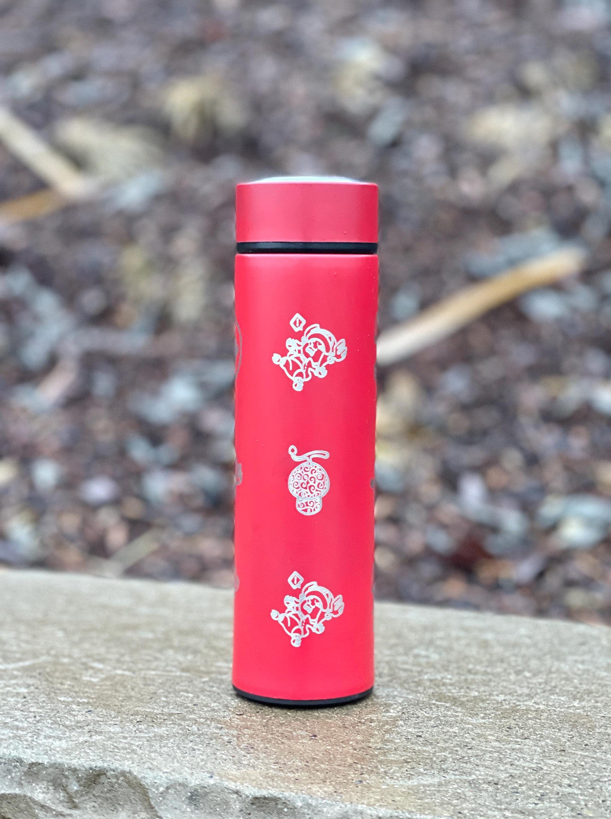 Chopper One Piece Coffee Tumbler with Tea Infuser Engraved Water Bottle, Hito