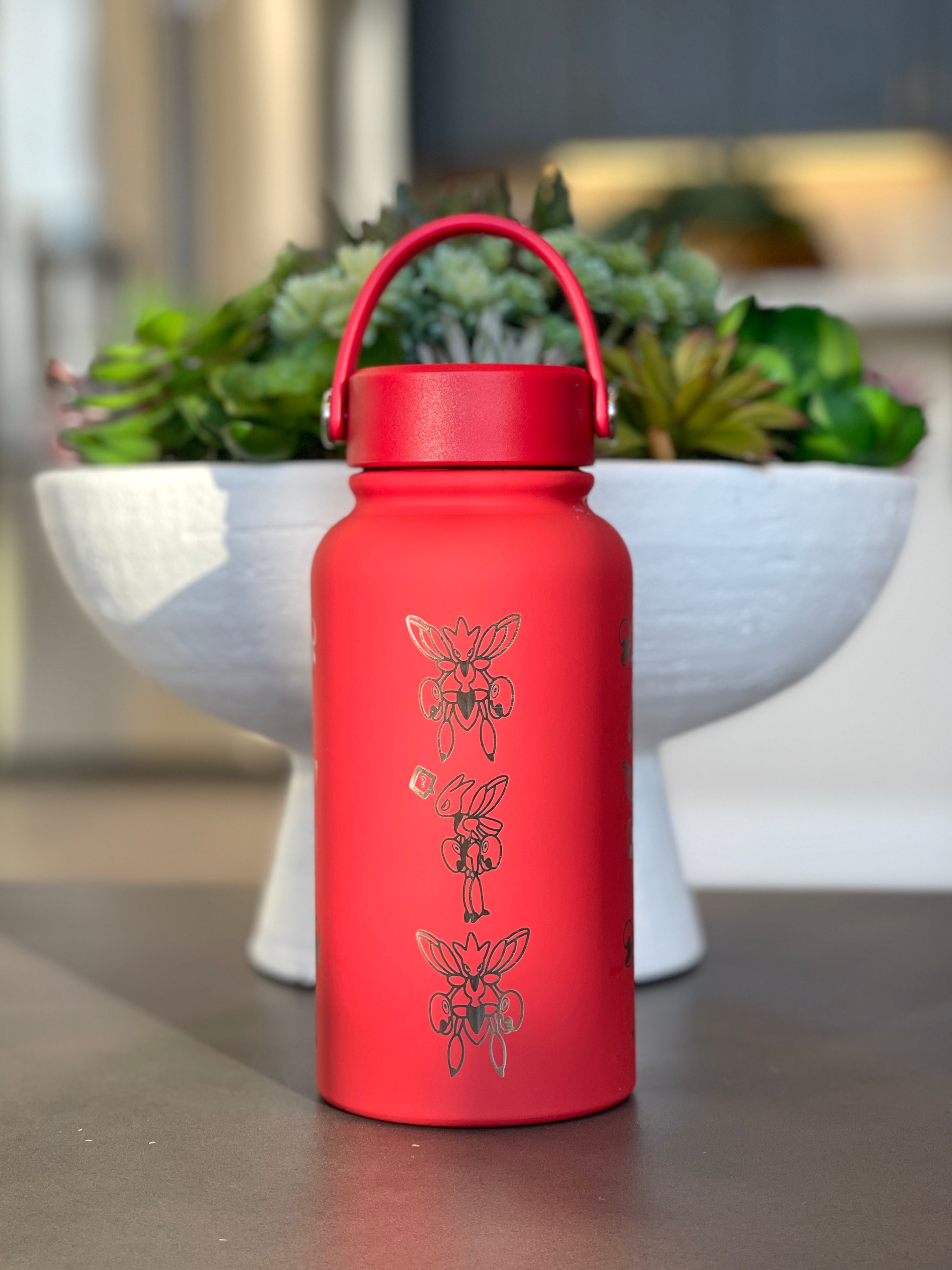 Scizor Water Bottle Engraved Waterbottle with Mega Scizor, Johto Bug Steel Coffee Tumbler Thermos Flask, Gamer Anniversary Gift