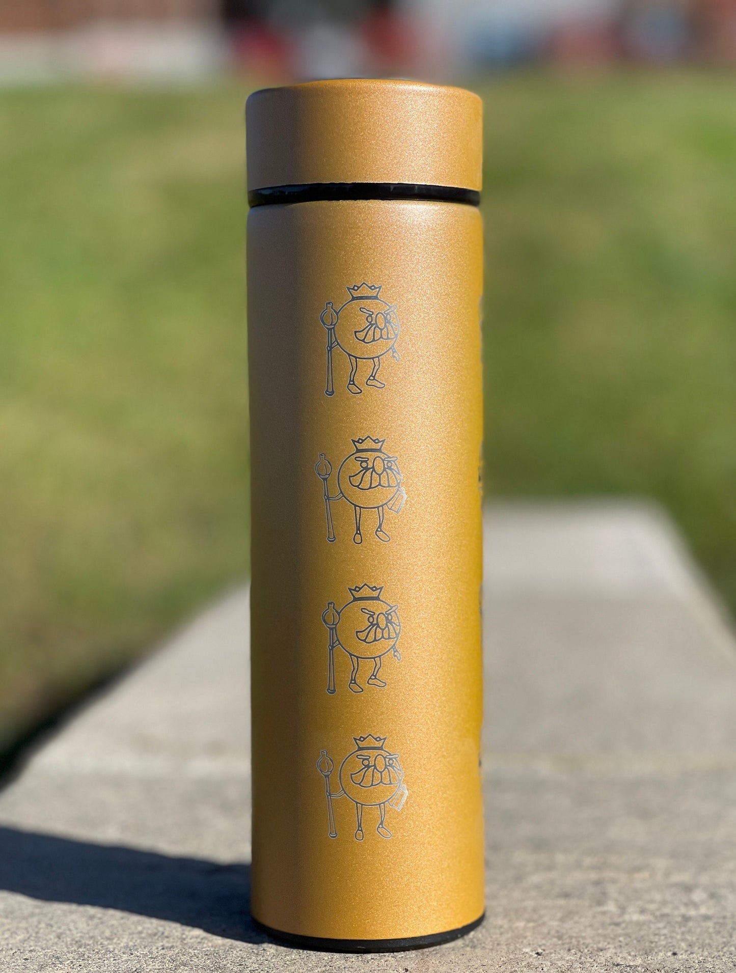 Overcooked Tumbler “Onion King and Kevin the Dog” with Tea Infuser, Overcook 2 Game Coffee Travel Mug, Cute Gamer Water Bottle Birthday Gift