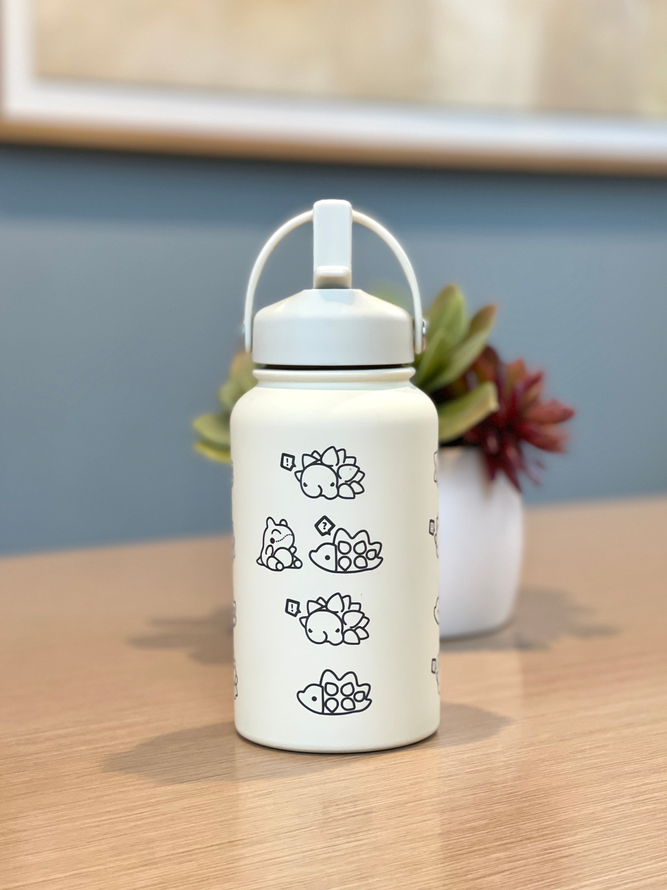 Snom Water Bottle Engraved Coffee Tumbler Straw Waterbottle, Snom with Substitute, Cute Ice Bug Thermos Anime Fan Birthday Gift
