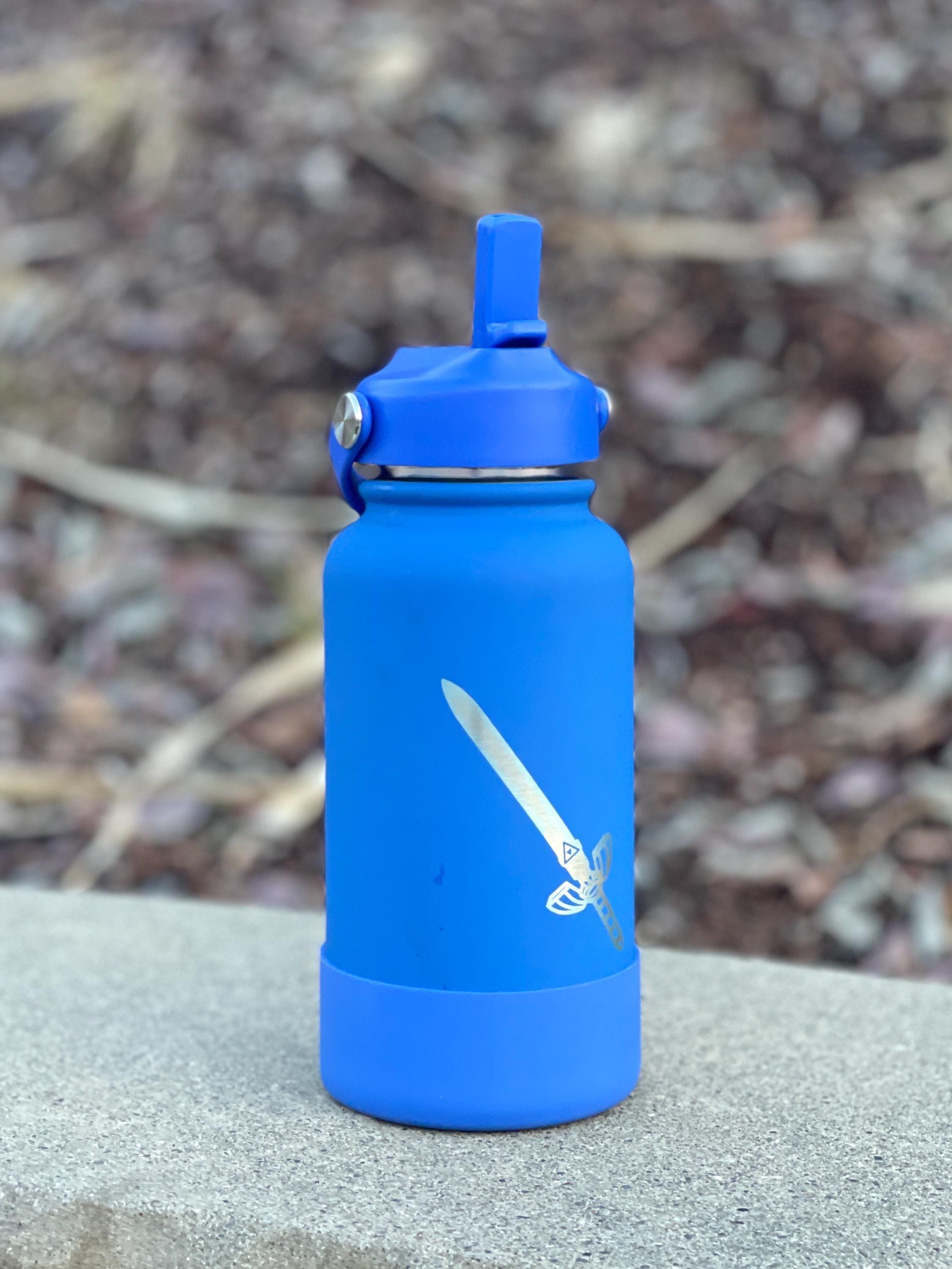 Zelda Hylian Shield & Sword Link Water Bottle, Breath of the Wild Coffee Tumbler, Gamer Birthday Anniversary Travel Mug Thermos Flask Gift